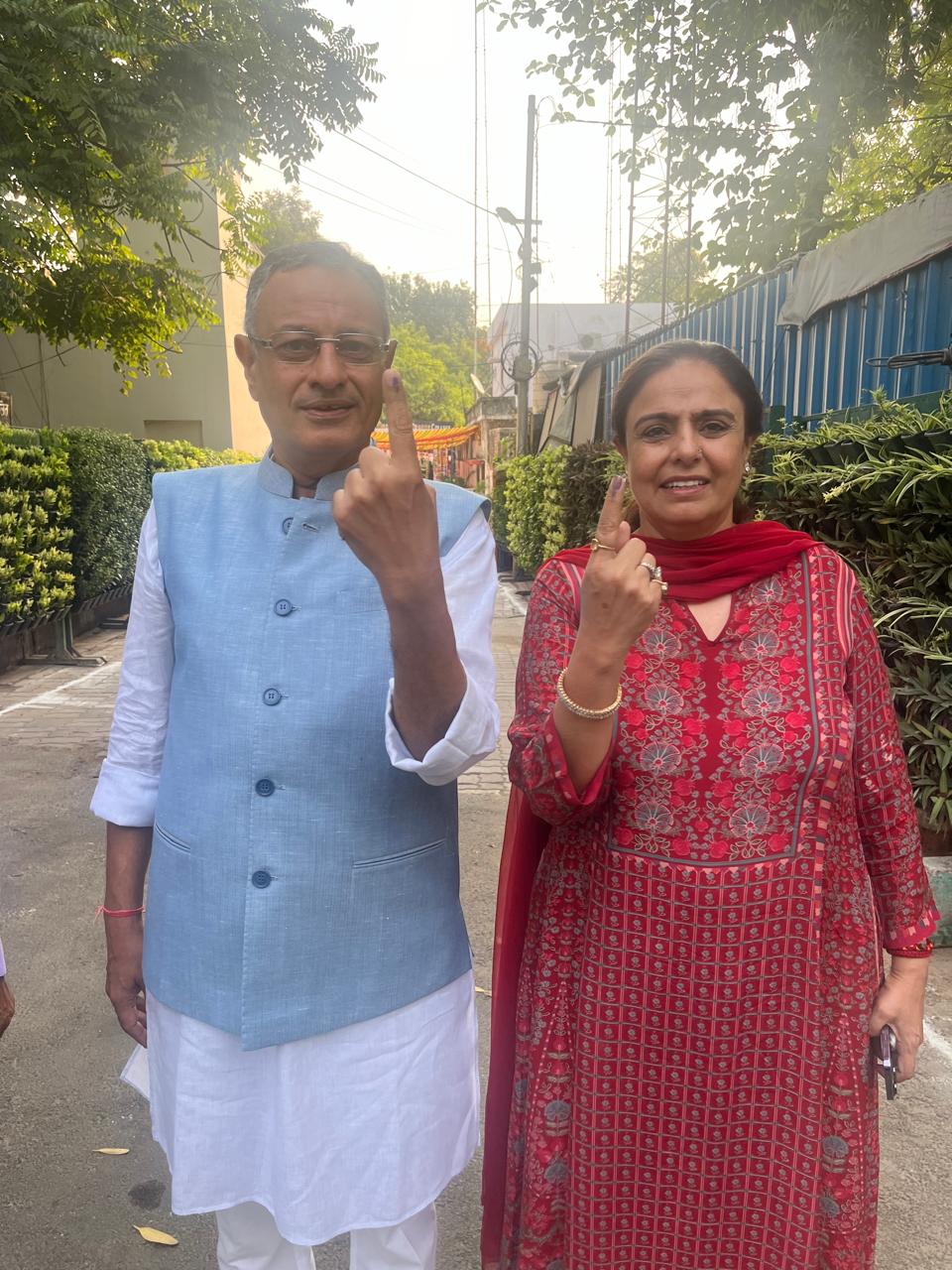 BJP Rajya Sabha MP Sanjay Seth cast his vote along with his wife.